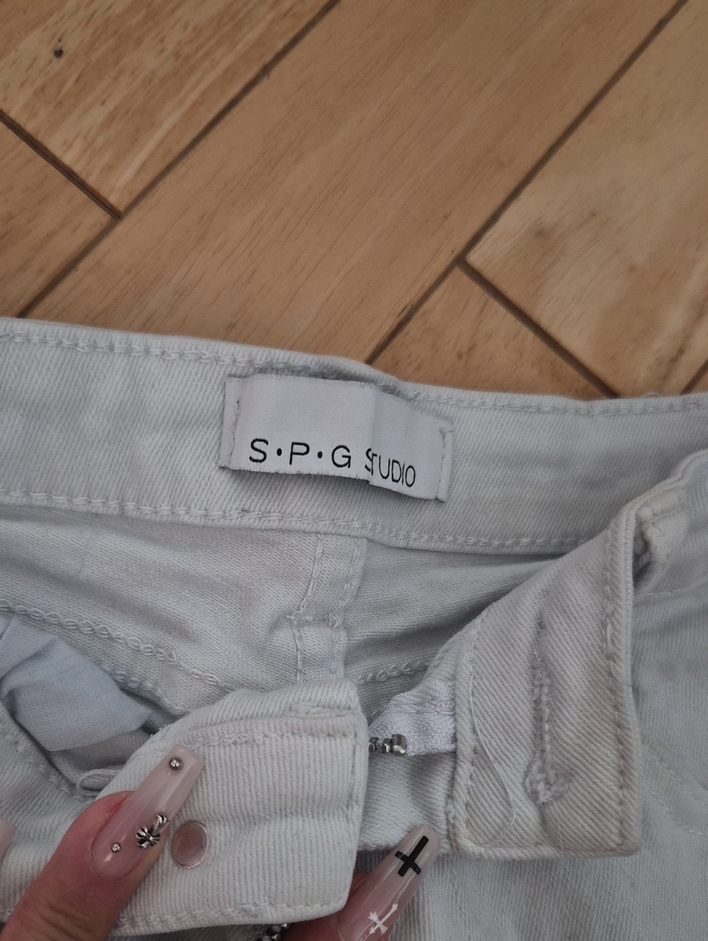 S.P.G Studio Light Wash Denim Shorts – White